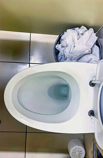 https://blockeddrainsparkwood.com.au/uploads/2025/07/blocked-toilet-31722.jpg