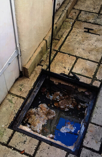 https://blockeddrainsparkwood.com.au/uploads/2025/07/hero-blocked-sewers-14060.jpg